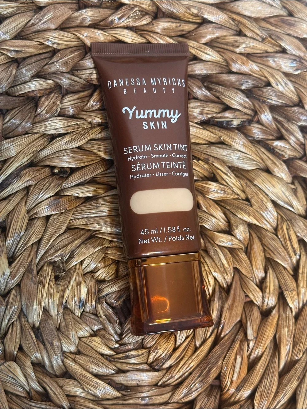 NWOB Danessa Myricks Yummy Skin Serum Skin Tint shade 4 Light Neutral Undertones